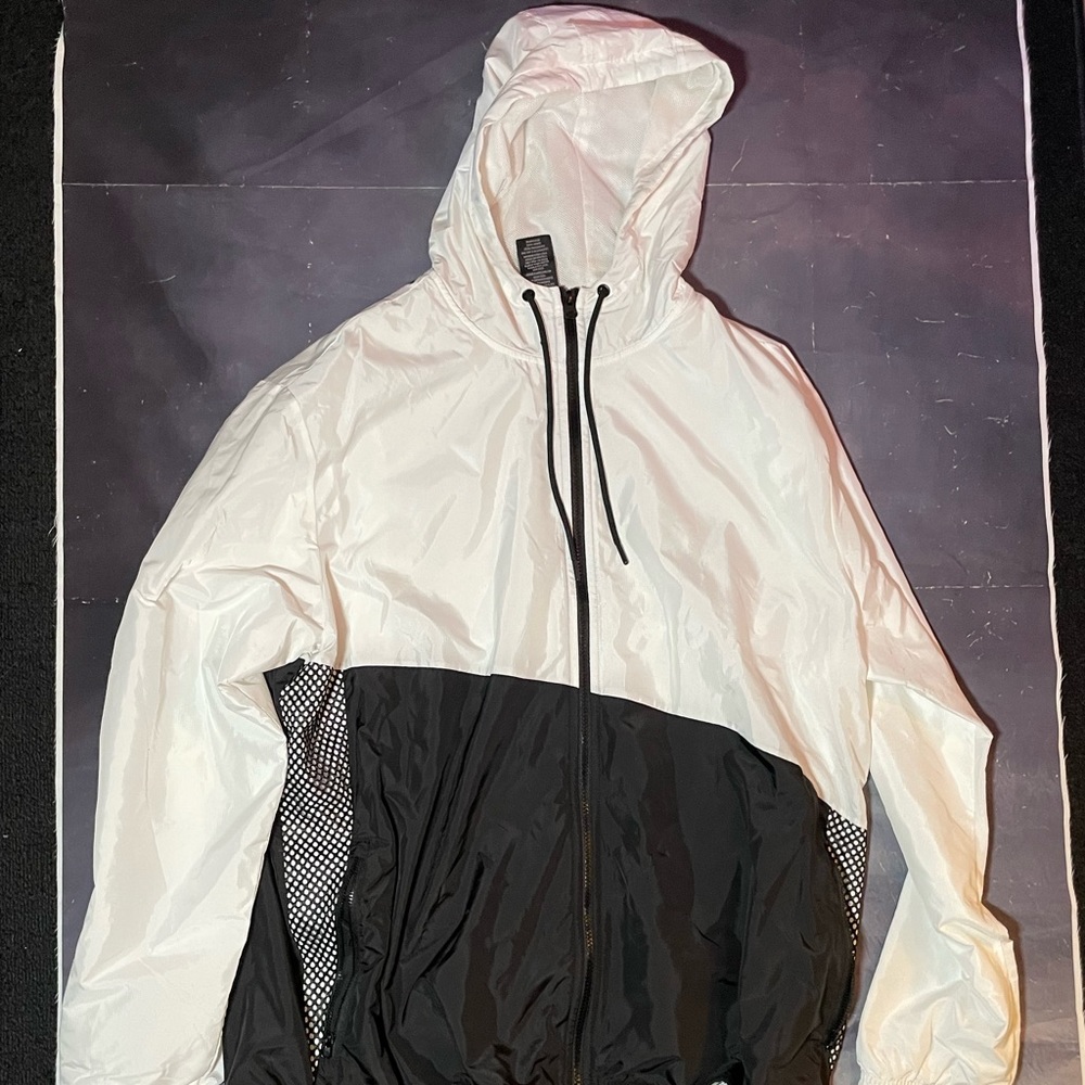 New Without Tags Never Worn WindBreaker
